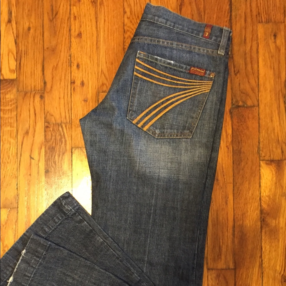 Size 29 Seven Dojo Jeans. Flare